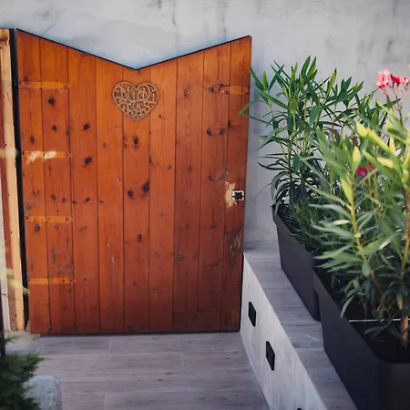 Niditas Premium & Santillana del Mar