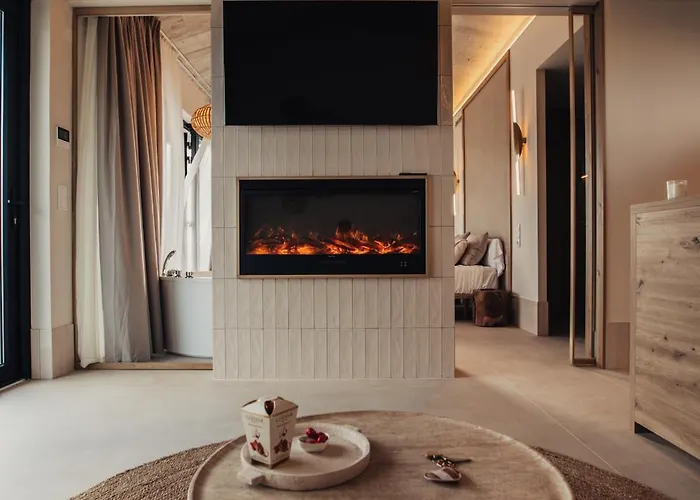 Niditas Premium & Santillana del Mar